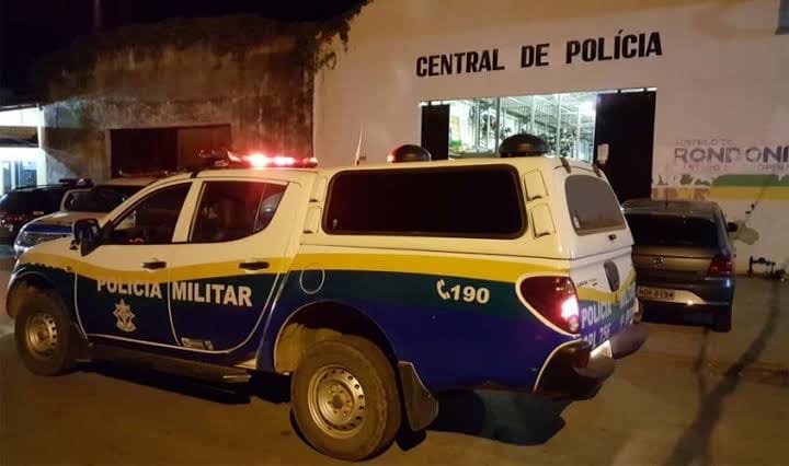 FEMINICÍDIO TENTADO: Filha impede que pai assassine a mãe por ciúmes em residência