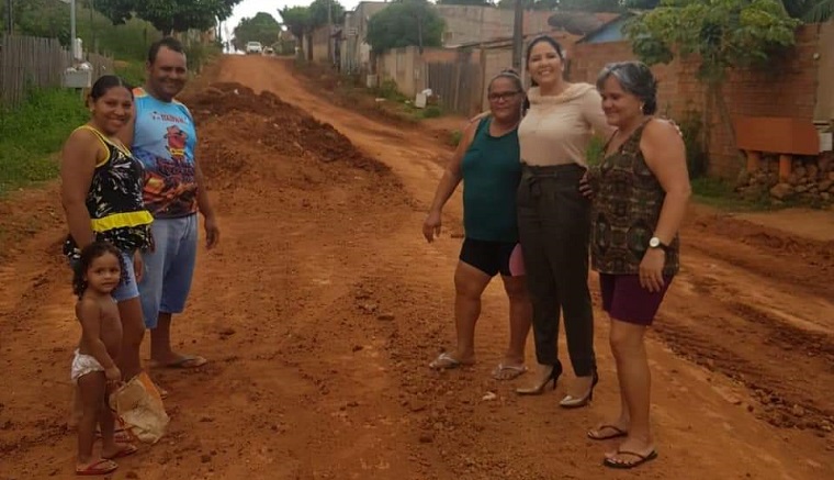 ASFALTAMENTO: Obras são retomadas no bairro Conceição após cobranças de Cristiane Lopes