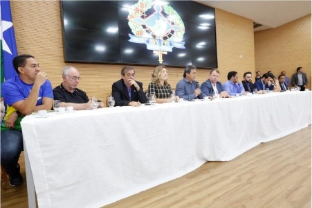 SAÚDE: Executivo apresenta contraproposta de revisão do PCCR de servidores