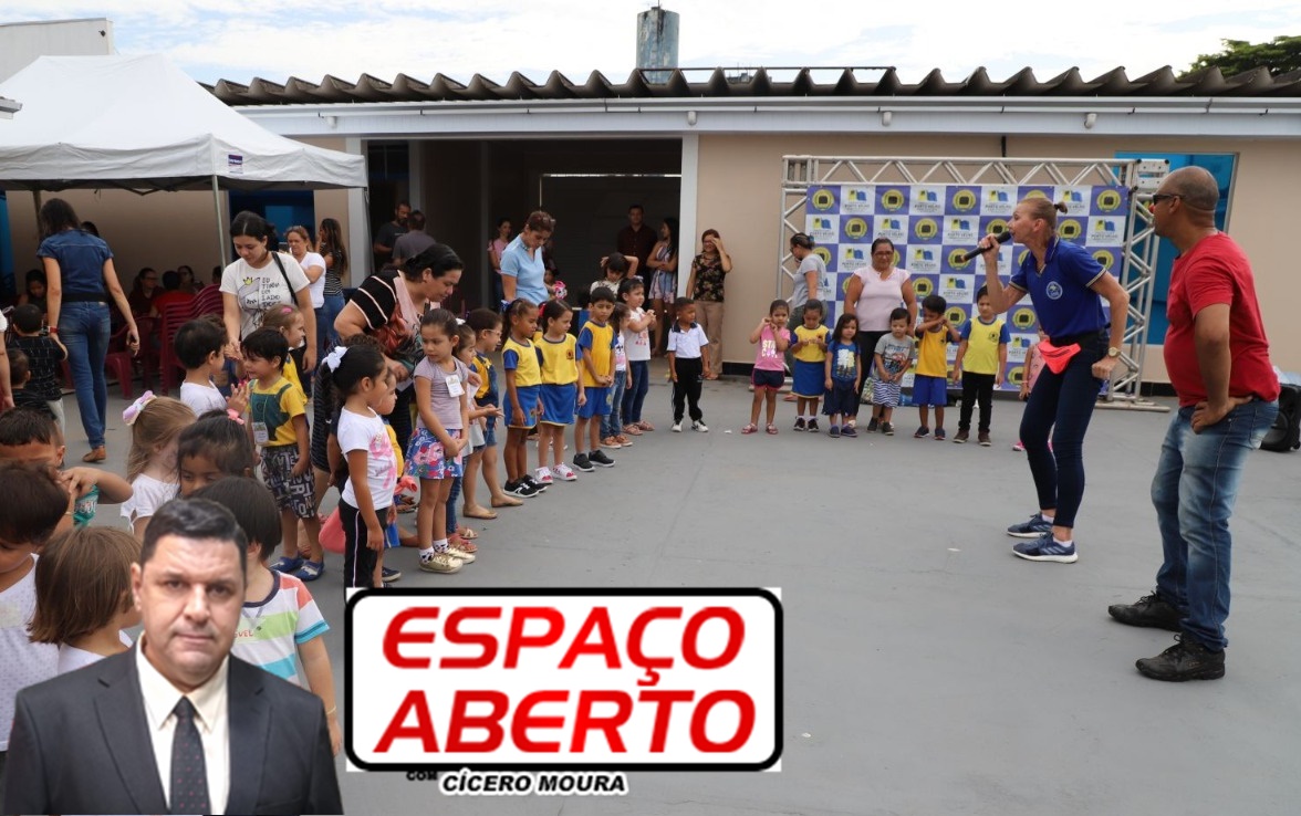 ESPAÇO ABERTO: Na volta às aulas, sorrisos, pose pra fotos e nada do calendário rural