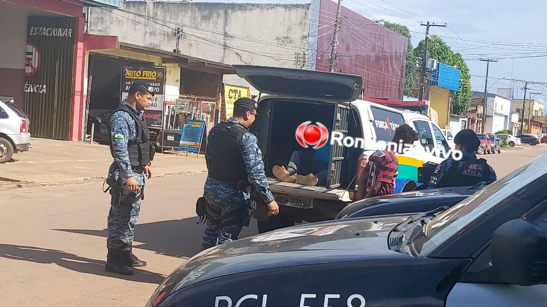 NA ZONA LESTE: Adolescentes são flagrados transitando com motocicleta roubada