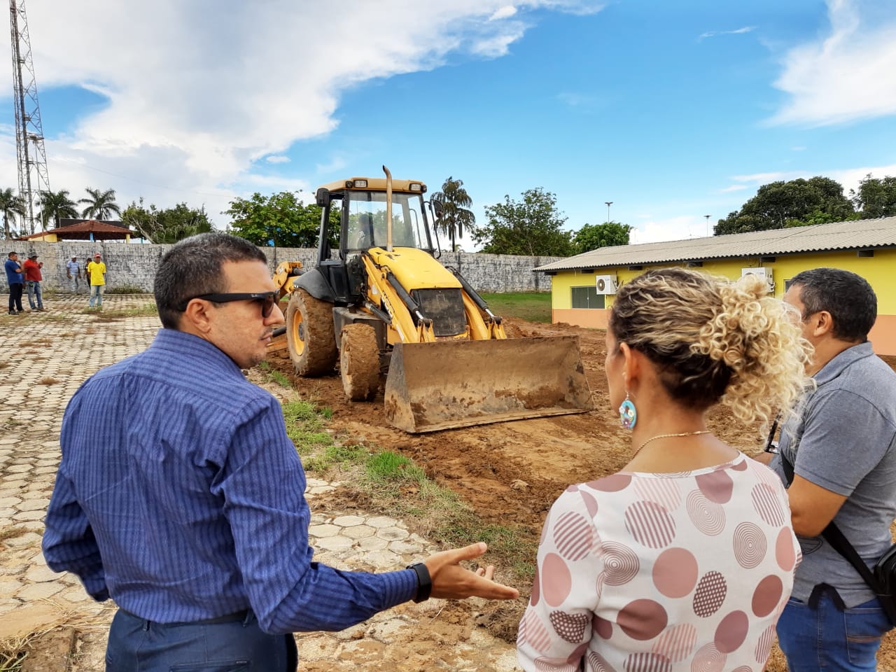 CANDEIAS DO JAMARI: Deputado Alex Silva destina emenda para construção de salas de aula