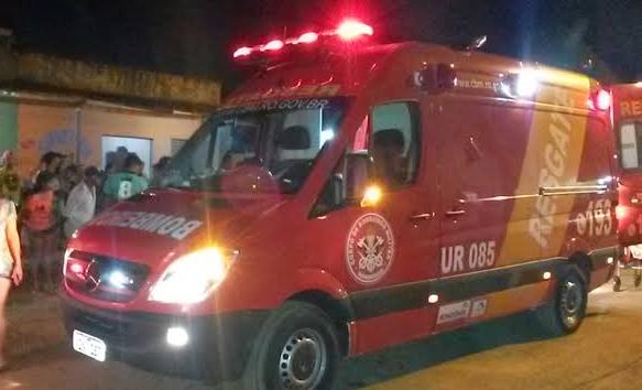 HOSPITALIZADO: Bebedeira entre amigos termina em agressão a pauladas na cabeça