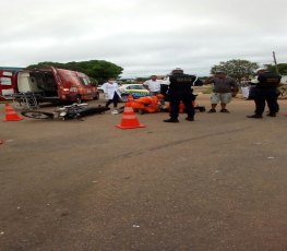 Motociclista invade preferencial e causa acidente na capital