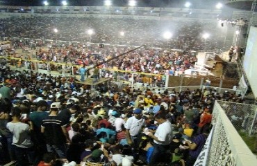 SUCESSO - Mais de 50 mil visitantes na Expoari em uma única noite – Confira fotos