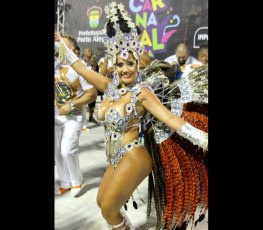 Rainha de bateria de escola campeã é morta a tiros