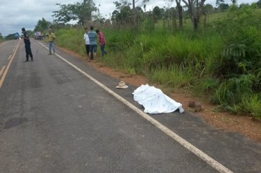 Homem é encontrado morto às margens de rodovia