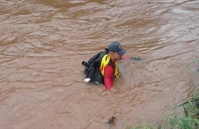 Criança de quatro anos desaparece em rio na zona rural 