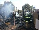 DESTRUÍDA - Família perde casa em incêndio na zona Leste - FOTOS