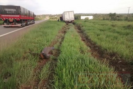 Motorista escapa da morte em mais um acidente com carreta na BR