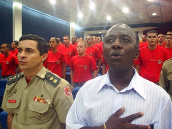 Coronel Dionizio participa de aula inaugural do Curso de Formação para Bombeiros