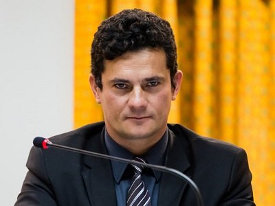 Moro defende manifestações 'sem violência e sem ódio'