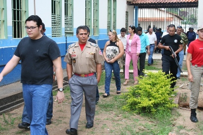 Acadêmicos fazem reconhecimento na casa de detenção Urso Branco