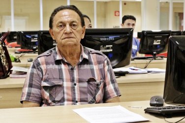 Aos 79 anos, aluno de Pós dá Uniron dá exemplo de força