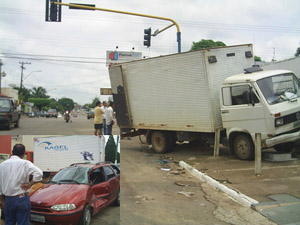 Caminhão perde R$ 1,5 mil reais em carga ao colidir com um Pálio na avenida Abunã