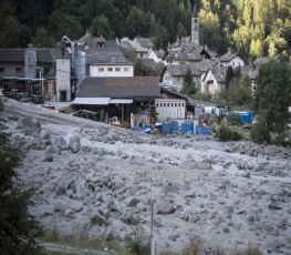 Oito desaparecidos na Suíça após avalanche de lama