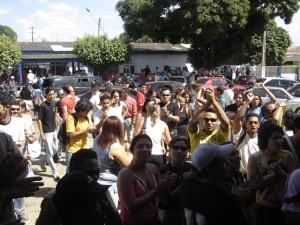 Protesto de estudantes em frente à ALE