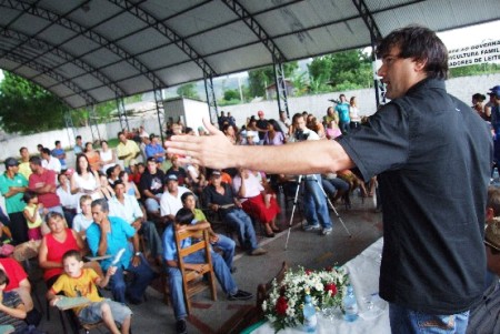 Associação beneficente de deputado estadual é condenada a devolver camionetas ao Estado