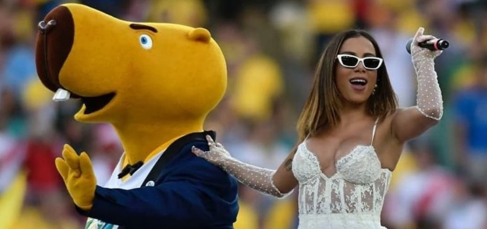 DECISÃO EM LIMA: Anitta fará show de abertura na final da Libertadores entre Flamengo e River