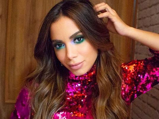 Anitta é diagnosticada com trombose e é internada em São Paulo