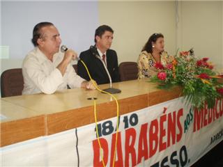 Direção das Faculdades Fimca comemora Dia do Médico com palestra e coquetel