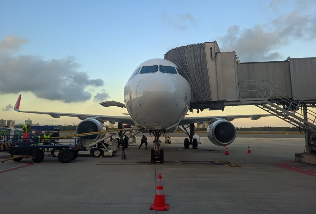 MONOPÓLIO: Agências e passageiros cobram abertura do mercado aéreo