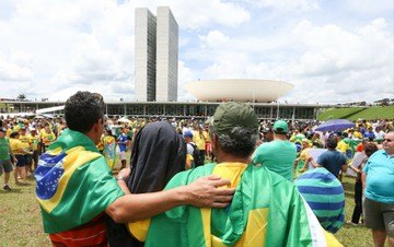 UNIR - Seminário sobre crise política no brasil