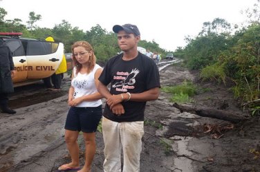 Mulher e amante matam marido e o enterram na área rural