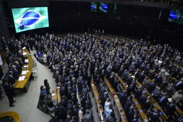 Câmara terá 198 deputados que tomam posse pela primeira vez