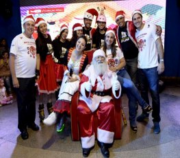 Mariana e Maurício Carvalho promovem Natal Divertido