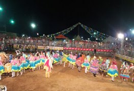 Nova Estação – Atração de hoje no Flor do Cacto