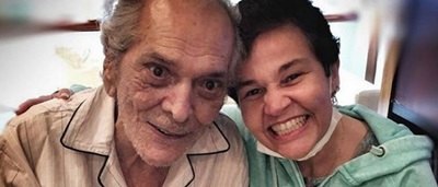 Claudia Rodrigues tem encontro emocionante com Lúcio Mauro
