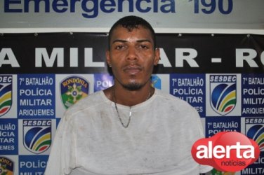 Homem é preso após roubar mulher em via pública