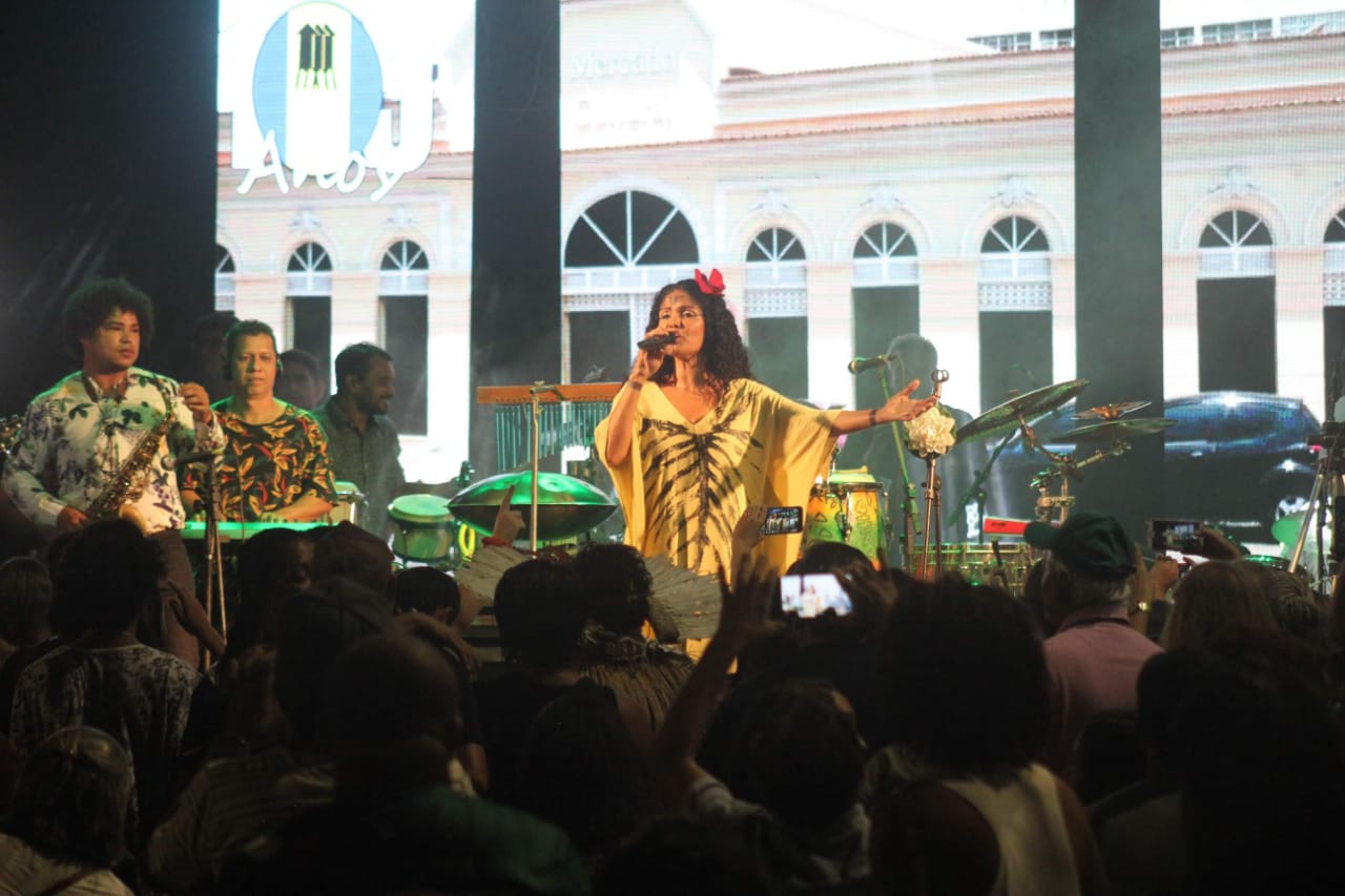 MERCADO CUTLURAL: Programação especial com sorteio e show musical em homenagem às mulheres