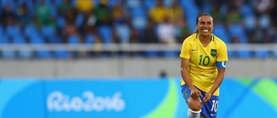 Marta fala sobre moda de riscar nome de Neymar: 