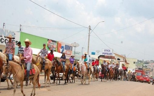 Segunda cavalgada dá ponta pé inicial para “Leilão Direito de Viver”