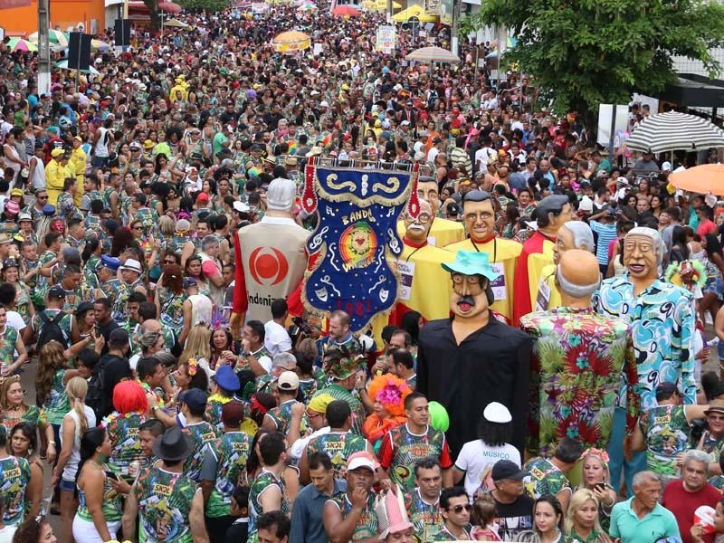 SÁBADO: Banda do Vai Quem Quer inaugura museu no Porto Velho Shopping