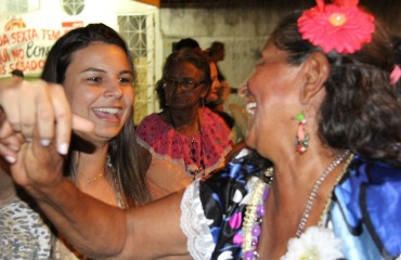 ELEIÇÕES 2012 - Mariana Carvalho tem fim de semana com reuniões e corpo a corpo em eventos culturais