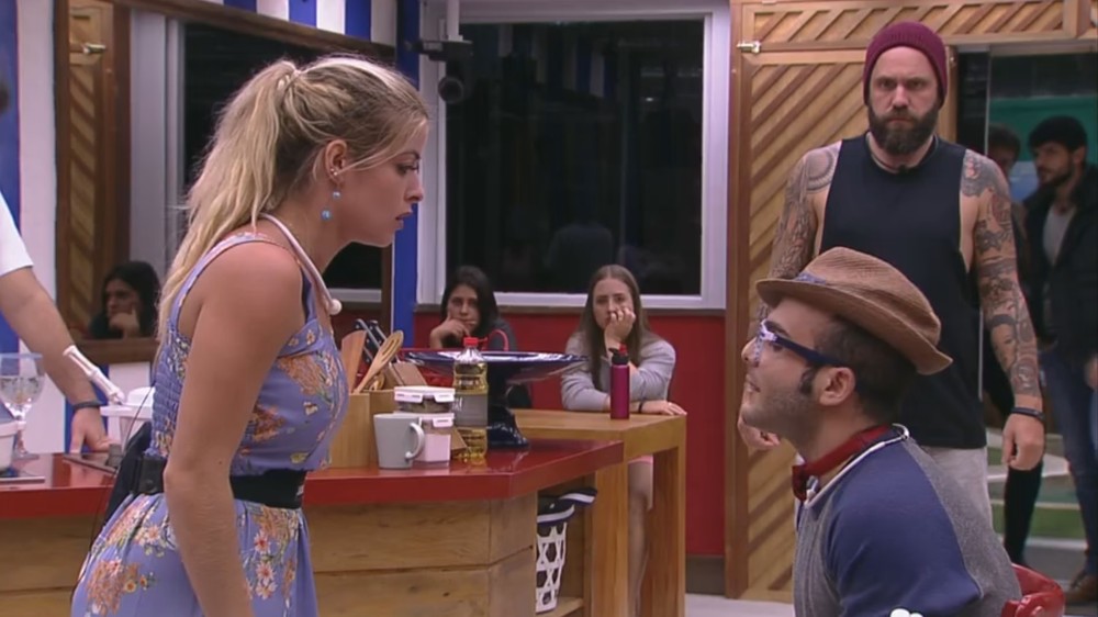 VÍDEO: Discussão entre rondonienses gera tensão no BBB 2018