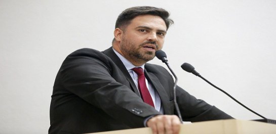 CONCURSO - Executivo garante a Léo Moraes que decreto não afeta aprovados 