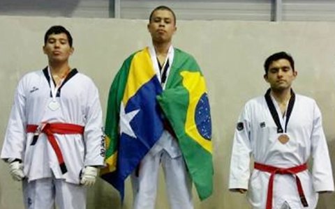 Guajaramirense ganha título internacional de Taekwondo