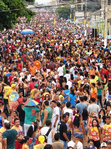 BANDA 2007 -  Segundo PM, cerca de 60.000 pessoas participam do desfile