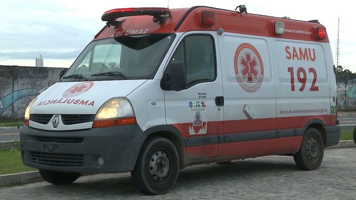 ABORDAGEM: PRF apreende ambulância do Samu em situação irregular