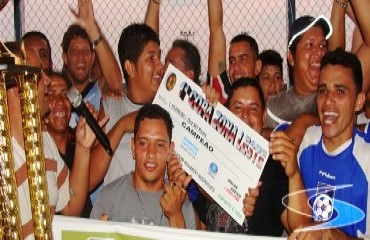 ESPORTE - Fim de Tarde é campeão da Copa zona Leste de Futebol 2010 