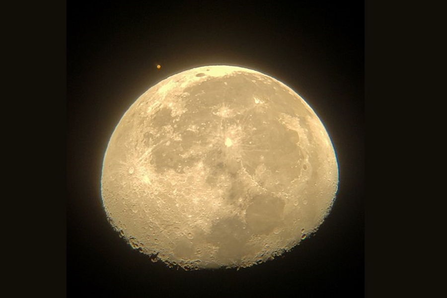 FENÔMENO: Marte poderá ser visto ao lado da Lua na noite de hoje (28)