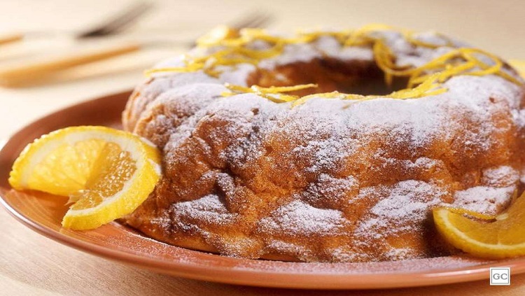 LANCHE: Bolo de laranja light e fácil de preparar para o cafezinho da tarde