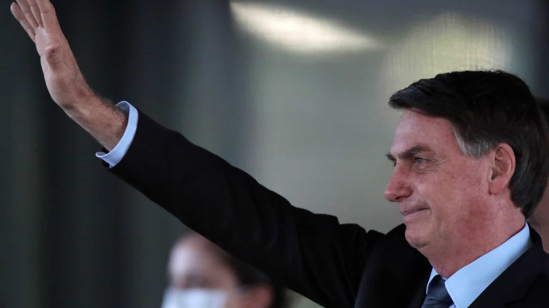 PREOCUPAÇÃO: Vai faltar dinheiro para pagar servidor público, diz Bolsonaro