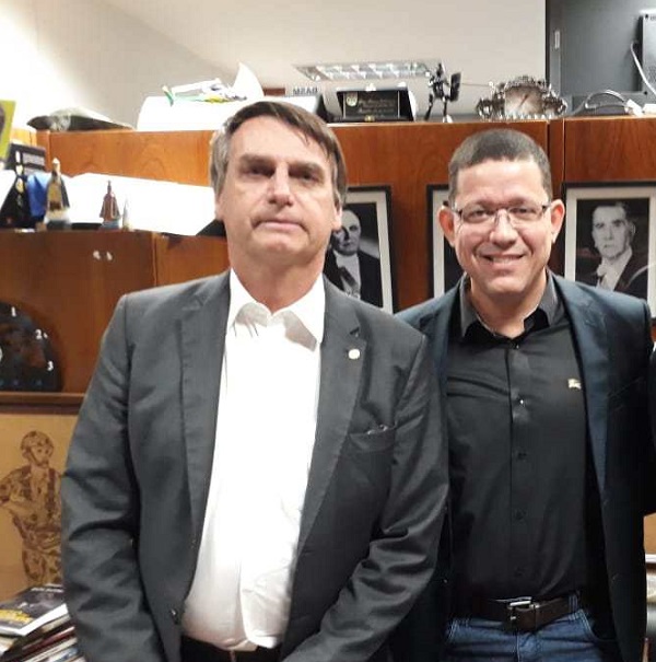 EM VÍDEO - Jair Bolsonaro declara apoio a Marcos Rocha: “Ele é nosso candidato”