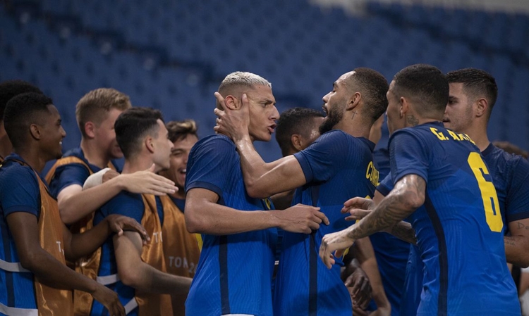 OLIMPÍADAS: Seleção brasileira vence a Arábia Saudita e avança às quartas