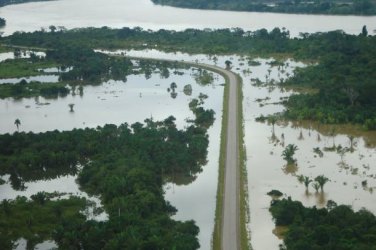 CHEIA – Com 19,08 metros rio Madeira permanece inalterado, alunos podem perder ano letivo 